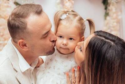 Игорь Сивов - Нюша поделилась новыми фото со дня рождения дочери Симбы - skuke.net - Новости