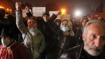 Никола Пашинян - В Армении задержали 85 протестующих, требующих отставки Пашиняна - gazeta.ru - Россия - Армения - Азербайджан - Ереван - район Агдамский - район Кельбаджарский - район Лачинский