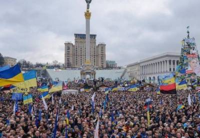 Петра Порошенко - Николай Азаров - В Украине отмечают День Достоинства и Свободы: что важно знать - facenews.ua - Украина - Киев