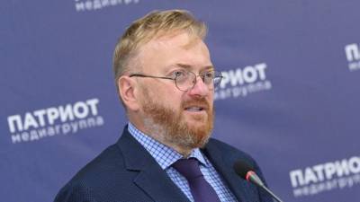Виталий Милонов - Александр Тупицкий - Милонов назвал дело председателя Конституционного суда Украины политическим - riafan.ru - Россия - Украина - Крым - Санкт-Петербург