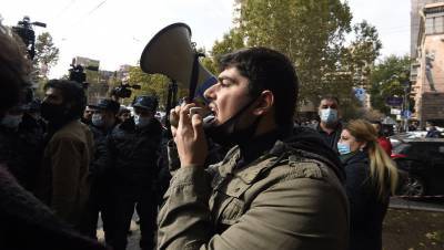 Никола Пашинян - В Ереване проходит очередная акция протеста с требованием отставки Пашиняна - gazeta.ru - Армения - Ереван