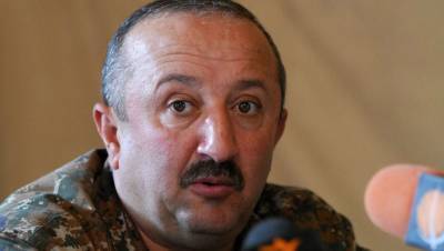 В Армении обвинили в злоупотреблении генерала, критиковавшего Пашиняна - gazeta.ru - Армения