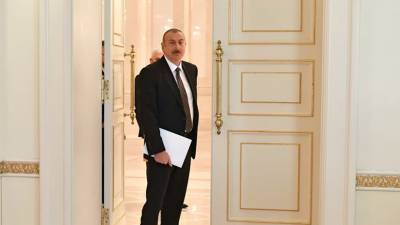 Сергей Шойгу - Владимир Путин - Никол Пашинян - Ильхам Алиев - Закир Гасанов - Алиев назвал трёхстороннее соглашение по Карабаху точкой в конфликте - russian.rt.com - Россия - Армения - Азербайджан