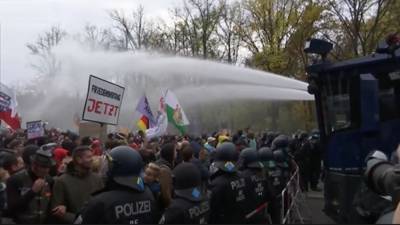 Протесты в ФРГ из-за «Закона о защите от инфекций», посягающего на основы Конституции - anna-news.info - Германия - Европа