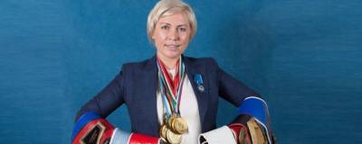 Боксер Рагозина устроила скандал в самолете, отказываясь надеть маску - runews24.ru