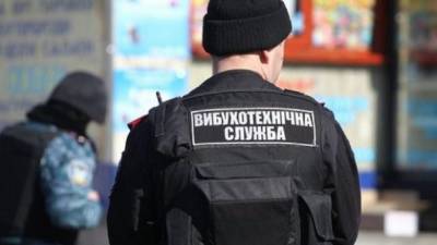 В Киеве станция метро "Крещатик" возобновила работу: заминирование оказалось фейком - 24tv.ua