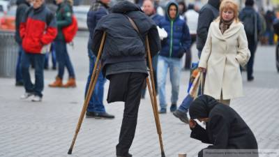 Александр Гончаров - Социально незащищенные украинцы могут остаться без обещанных надбавок - riafan.ru - Украина - Киев