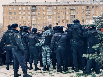 Валерий Рашкин - Встреча с депутатом Рашкиным против «дистанционки» состоялась, несмотря на действия полиции - mskgazeta.ru - Москва