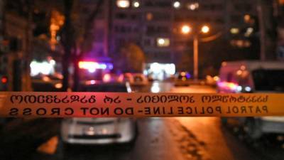 Захвативший заложников в центре Тбилиси извинился за свой поступок - iz.ru - Грузия - Тбилиси