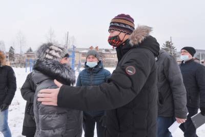 Михаил Дегтярев - Михаил Дегтярев поблагодарил жителей поселка Эворон за активность - hab.mk.ru