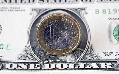 Александр Купцикевич - Эксперт: доллар рискует опуститься на новый уровень к евро - svpressa.ru