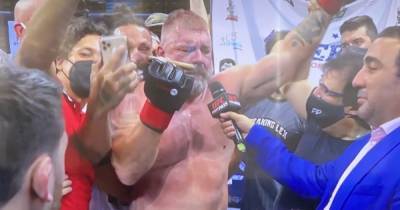 Промоутер дебютировал в MMA в 49 лет и добыл досрочную победу в кровавом бою (видео) - tsn.ua - Доминиканская Республика