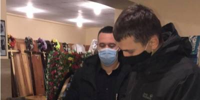 На Прикарпатье оштрафовали похоронное бюро из-за работы в карантин выходного дня - nv.ua - Ивано-Франковская обл.