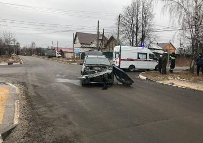 В ДТП на улице Добролюбова пострадали водители - ya62.ru - Рязань - Sandero