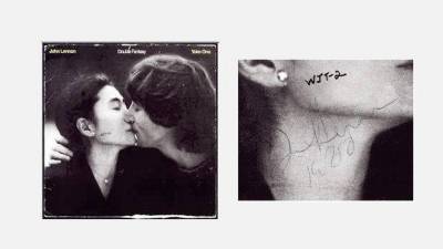 Джон Леннон - Йоко Оно - Пластинку, которую Джон Ленон подписал своему убийце выставили на аукцион - skuke.net - Нью-Йорк - Новости