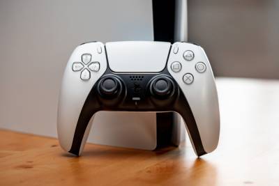 Valve добавила в API ввода Steam полную поддержку контроллера PS5, включая трекпад, гироскоп, вибрацию и светодиоды - itc.ua