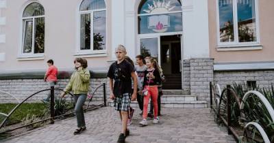 В Украине четвертый год продолжается реформа интернатов: как изменилась жизнь детей в детских домах - tsn.ua - Украина