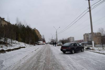 В Ухте уходящий от столкновения ВАЗ сбил пешехода и врезался в иномарку - bnkomi.ru - респ. Коми