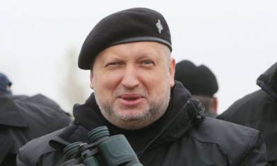 Ренат Кузьмин - Кузьмин: Если Турчинов давал приказ отступить, то именно он виновен в сдаче Крыма и должен ответить за это преступление - 112.ua - Украина - Крым
