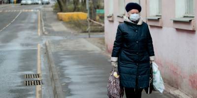 Дмитрий Лиознов - ВЦИОМ: большинство россиян поддерживают обязательное ношение масок в общественных местах - ruposters.ru - Россия