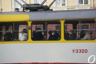 Дмитрий Жеман - Как в Одессе соблюдают карантинные меры в общественном транспорте? (фото) - odessa-life.od.ua - Одесса