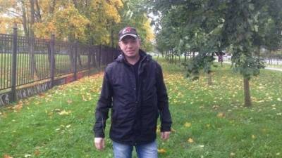 Денис Бельтюков - Удерживавший детей мужчина сдался без штурма - vesti.ru
