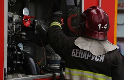 На пожаре в Зельвенском районе спасена женщина - ont.by - район Зельвенский