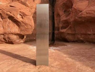 Стэнли Кубрик - В США посреди пустыни обнаружили загадочный металлический монолит (ВИДЕО) - enovosty.com - США - Юта