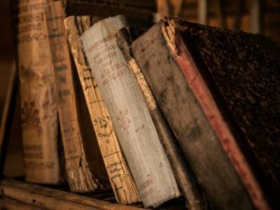 Чарльз Дарвин - В библиотеке Кембриджа 20 лет считали украденные рукописи Дарвина переставленными на другую полку - rosbalt.ru