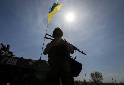 Обстрелы на Донбассе: от пули снайпера погиб военный - sharij.net - Украина - Донбасс