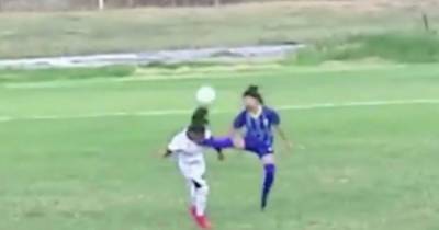 Кунг-фу из Бразилии: футболистка шипами "заехала" в голову сопернице (видео) - tsn.ua - Бразилия