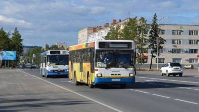 В Павлодаре 25 водителей автобусов бросили работу в середине дня, заявив об отсутствии прибыли - informburo.kz - Павлодар