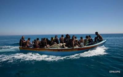Семь мигрантов погибли в результате крушения судна у Канарских островов - korrespondent.net - Испания - Греция - Судно