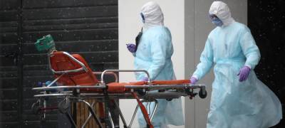За сутки от коронавируса в Петрозаводске скончались 43-летний мужчина и 82-летняя женщина - stolicaonego.ru - Петрозаводск - республика Карелия