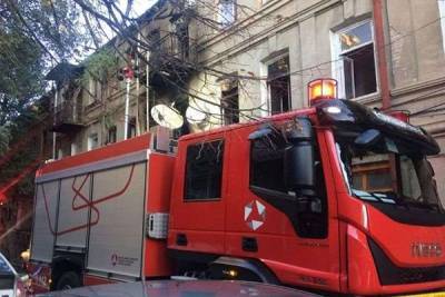 СМИ: При пожаре в центре Тбилиси погибли двое братьев – незрячих стариков - newsgeorgia.ge - Тбилиси