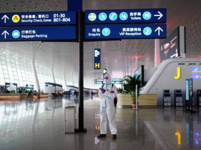 Пандемия: Китай отказался принять рейс из Москвы - у 190 пассажиров были одинаковые тесты на COVID-19 - unn.com.ua - Москва - Россия - Китай - Киев - Чжэнчжоу