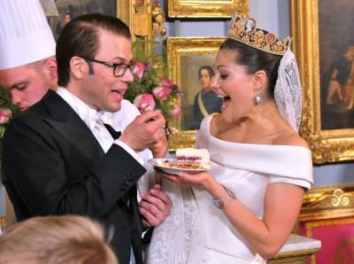 Елизавета II - королева Виктория - принц Филипп - Сладко: свадебные торты на королевских свадьбах - skuke.net - Англия