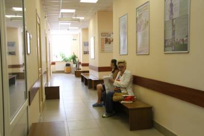 53% россиян считают, что поликлиники стали работать хуже - neva.today - Россия