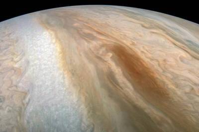 NASA показало видео полета над крупнейшей планетой Солнечной системы Юпитером - vkcyprus.com