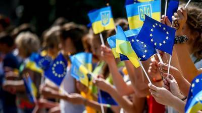 Четвертый год подряд: украинцы получили больше всех разрешений на проживание в странах ЕС - news.24tv.ua - США - Польша - Венесуэла