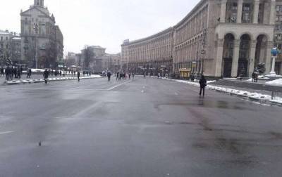 В центре Киева ограничили движение - lenta.ua - Украина - Киев