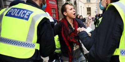 Полиция Лондона задержала более 60 протестующих против локдауна - nv.ua - Англия - Лондон - London