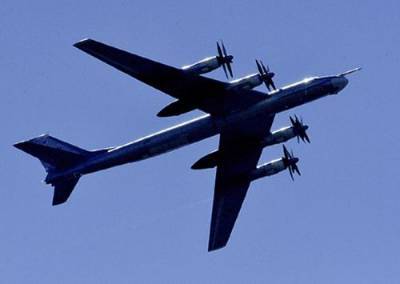 Севфлот объяснил полет «перехваченных» британскими истребителями российских самолетов Ту-142 над Северным морем - argumenti.ru - Россия - Англия