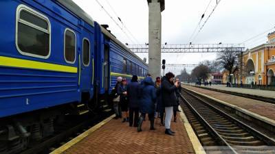 Владимир Жмак - Украинские поезда сменят сине-желтую расцветку - polit.info - Украина