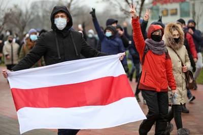 Дмитрий Крук - В Белоруссии задержали более 300 участников акций протеста - lenta.ru - Белоруссия - Минск - Витебск