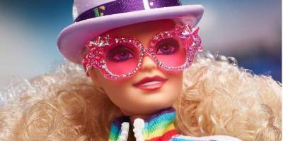 Элтон Джон - Клаудия Шиффер - Клаудия Шиффер и Элтон Джон. Компания Mattel выпустила новые коллекционные куклы Барби - nv.ua - США - Германия