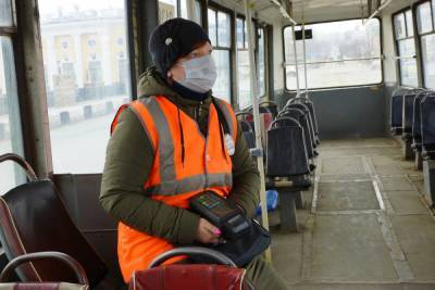 В Челябинске массово увольняются кондукторы - chel.mk.ru - Челябинск