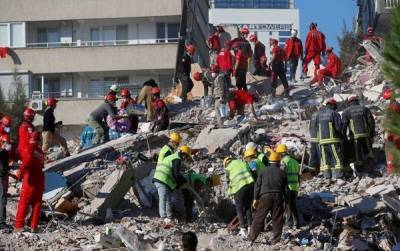 Запад Турции накрыла волна афтершоков после сильного землетрясения - eadaily.com - Турция - Измир