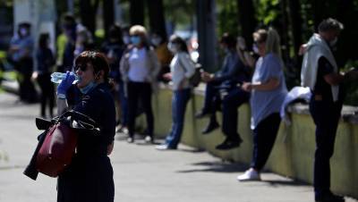 Режим ЧС в Чехии продлили до 20 ноября на фоне COVID-19 - gazeta.ru - Россия - Чехия