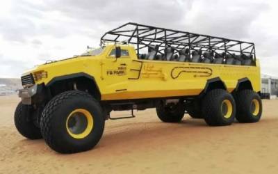 Монстр на свадьбу: 23-местное китайское чудище 6x6 - zr.ru